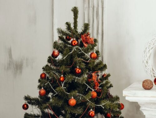 tree with red decor